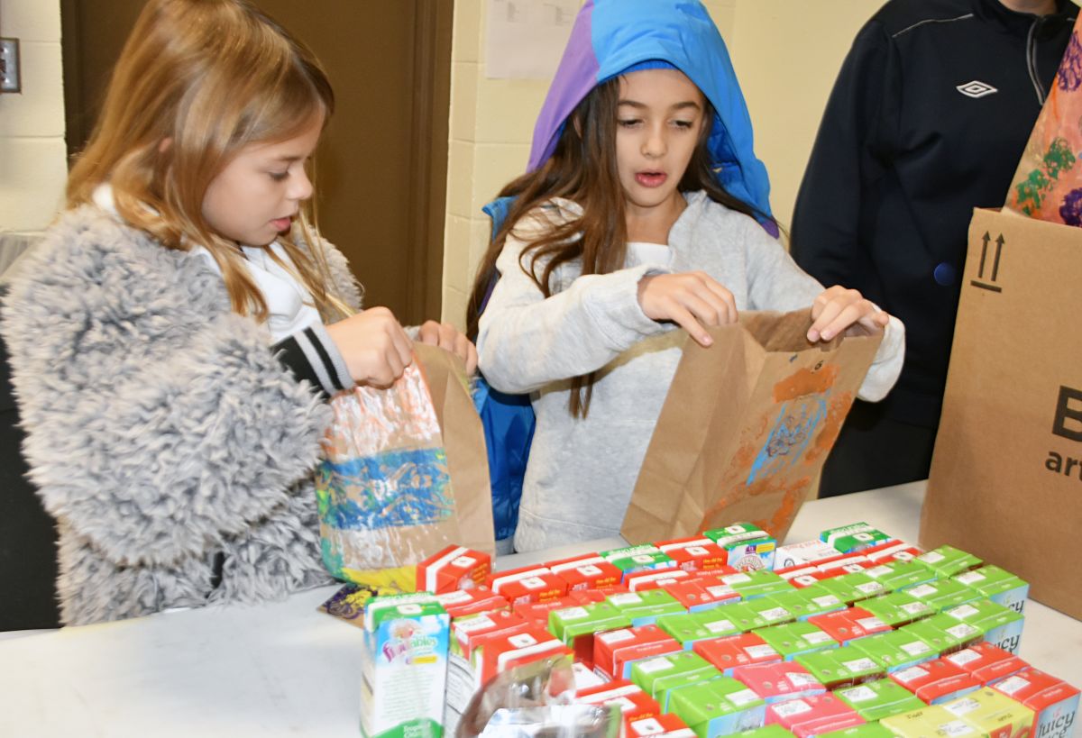 Wornall Campus Students Collecting Items For Harvesters Posts