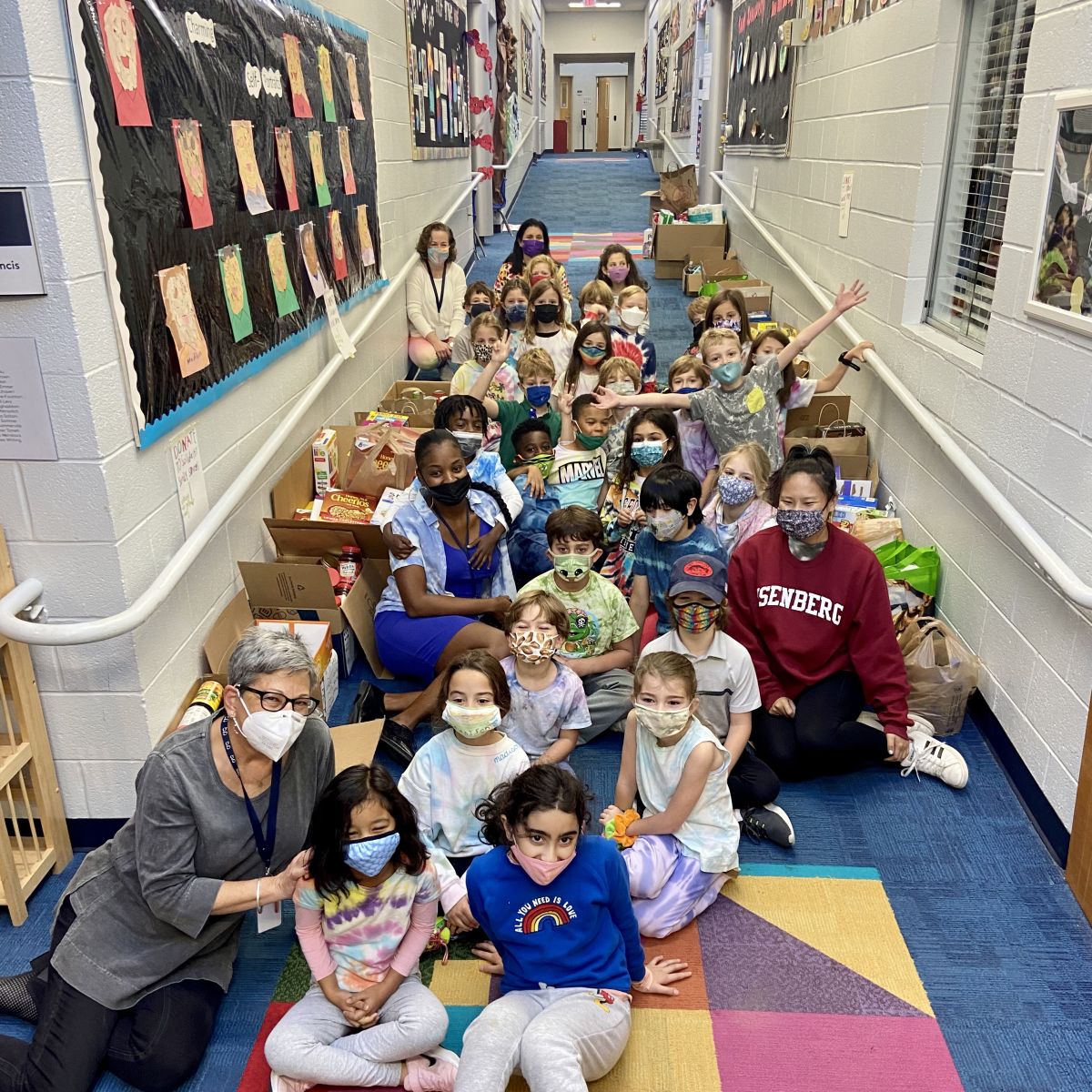 EL Students Donate More than 850 Pounds of Food to Solidarity Sandy