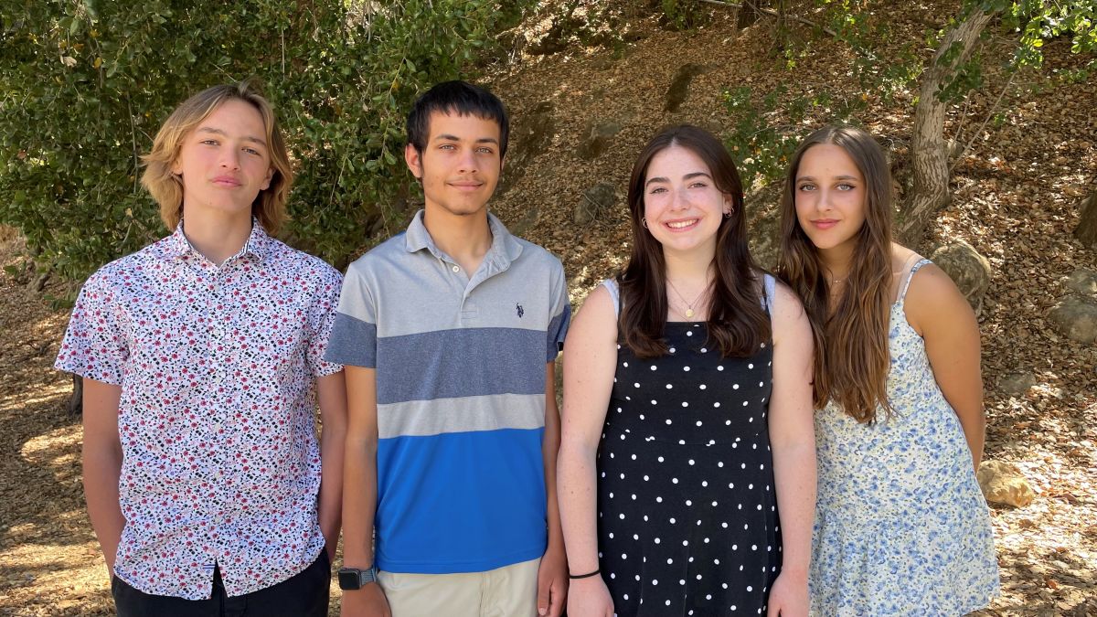 Four Members of Viewpoint’s Concert Choir to Perform National Anthem at
