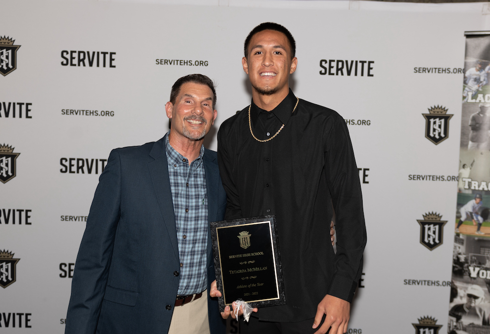 Tetairoa Mcmillan Named Servite Athlete Of The Year News