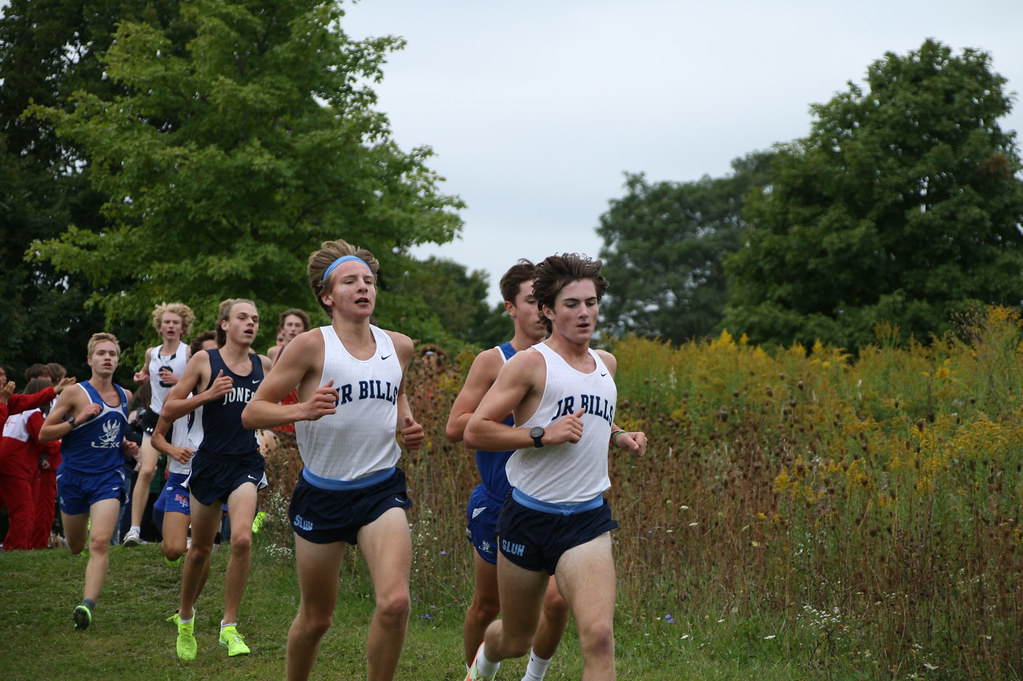 Varsity takes ninth place at the Palatine Invitational wins the race