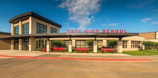 https://resources.finalsite.net/images/f_auto%2Cq_auto%2Ct_image_size_2/v1745883042/katyisdorg/lqattzdvyyksbyquhowe/Katy_High_School_Front-cropped.jpg