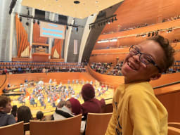 アート・デザイン・音楽 The National Galley Schools of Paitimngs Rock On! The Legends of Pop Music – Vienna Arts Society