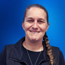 Kelly Robson