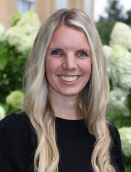 Lindsey Riddell's Instagram, Twitter & Facebook on IDCrawl