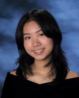senior portrait photo of valedictorian Alice Chen