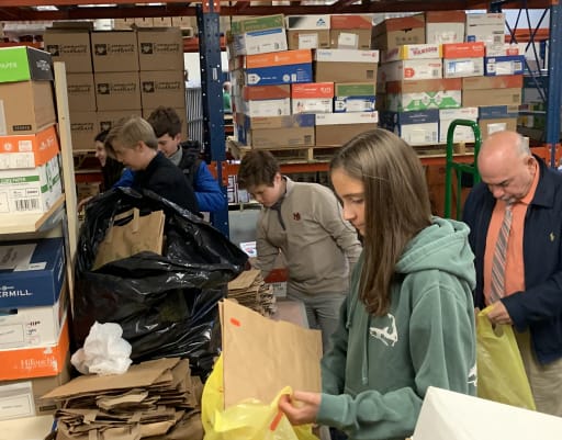 Mr Corbo S Advisory Volunteers At The Interfaith Food Pantry
