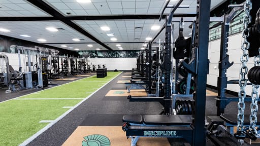 Weight Room Design, Layout a modern high school athletic weight room!