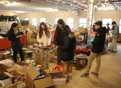 Mrs Laviola S Advisory Volunteers At Food Pantry Morristown