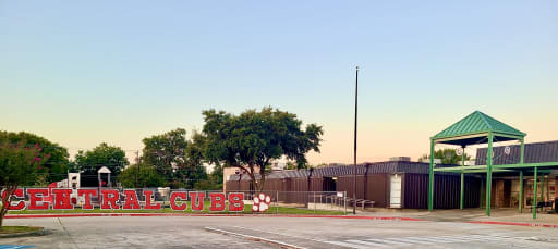 Central shop elementary school