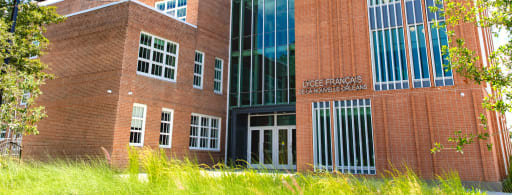 Priestley Secondary Campus - Lycee Francais de la Nouvelle-Orleans
