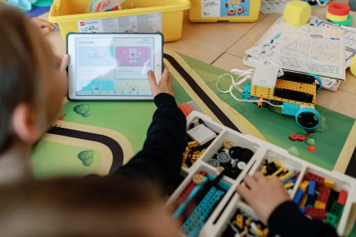 Extracurricular activities - EIB Paris Private Bilingual School