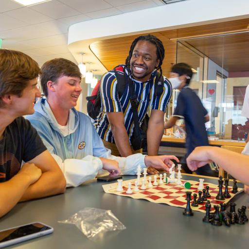SFU student creates his own chess engine