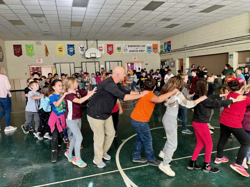 Robinwood Green Team Party Conga Line