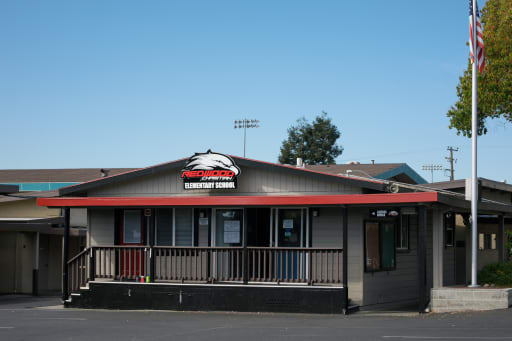 REDWOOD CHRISTIAN ELEMENTARY SCHOOL