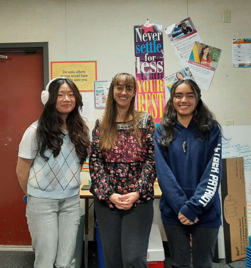 Valley View High School Students, Educator Win NCWIT Awards for Aspirations  in Computing
