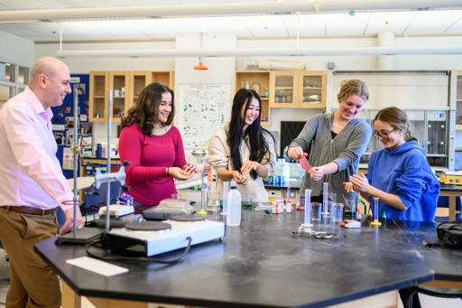 home-private-girls-school-near-boston-dana-hall-school