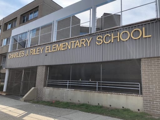 School 9 hotsell