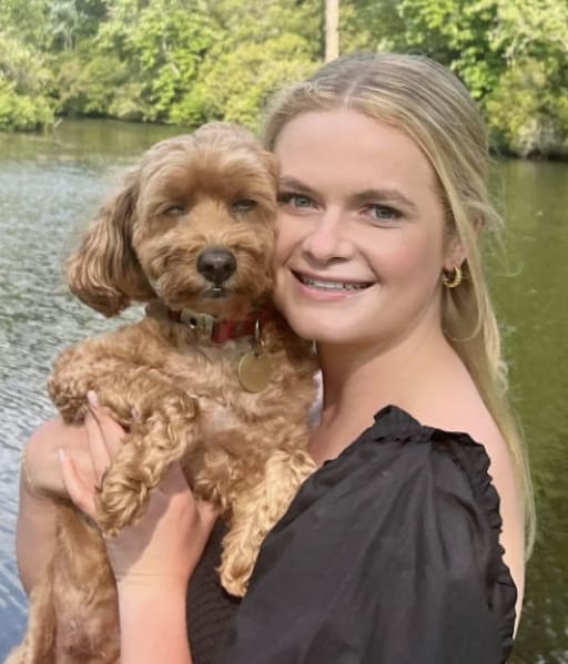 Shelton Alumna Ellie Crosland (Class of 2016) is Inclusion Liaison for Hugs Cafe