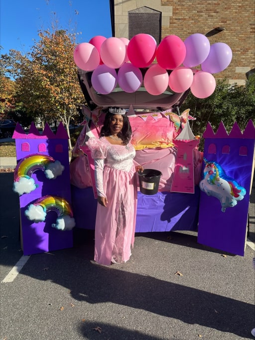 Students dress up and engage in fun activities for Pennington School's Fall  Festival | News Details - Pennington School