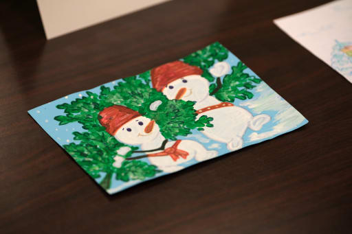 D62 Winter Card Judging a Community Affair | District News Articles
