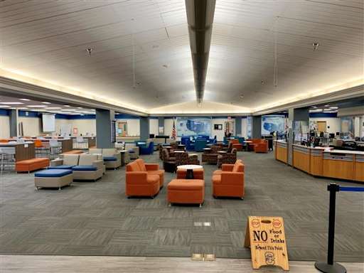 Chandler High School — Classrooms
