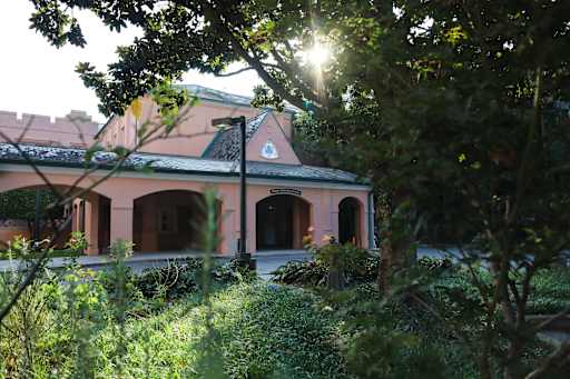 ロメカリ3 TRiNiDAD History and Traditions - Trinity Episcopal School