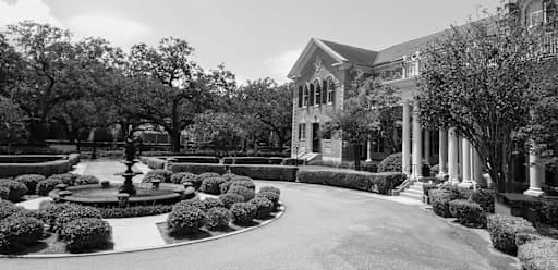 Libraries - Academy Of The Sacred Heart (LA)
