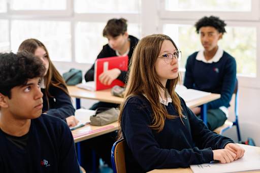 Admissions - Bilingual Schools of EIB Paris