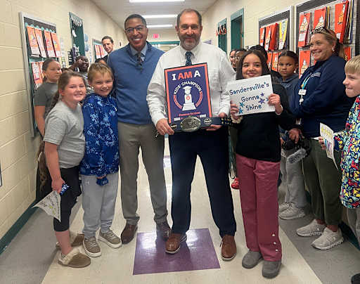 Sandersville FRC Coordinator a Kids' Champion | Post Details
