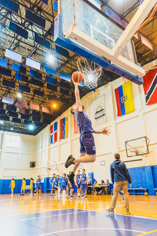 Academia Cotopaxi American International School — Sports