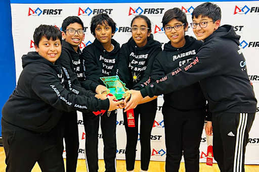Rockwood Students Earn Awards, Advance to Regionals at Robotics