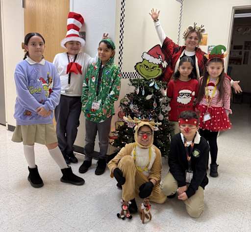christmas movie character dress up ideas The Best Christmas Costumes from Movies and Holiday Traditions [Costume  Guide]