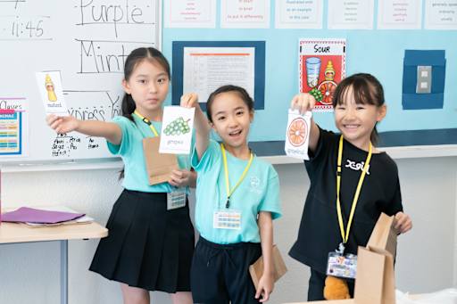 ジャッ渋谷校の聖心　夏講習　前後　六日 Summer Programmes - International School of the Sacred Heart | K