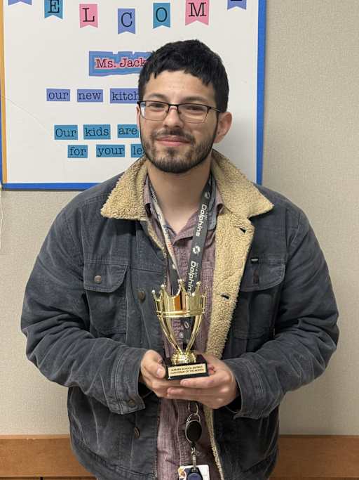 TAINT／GRUNTschoolyard bruises SP-ED 41 Employee of the Month - Auburn School District 408