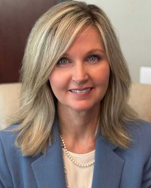 Dr. Stephanie Huckabee