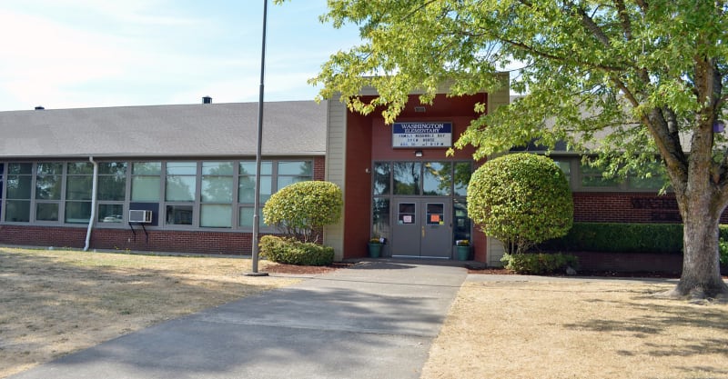 Washington elementary store school