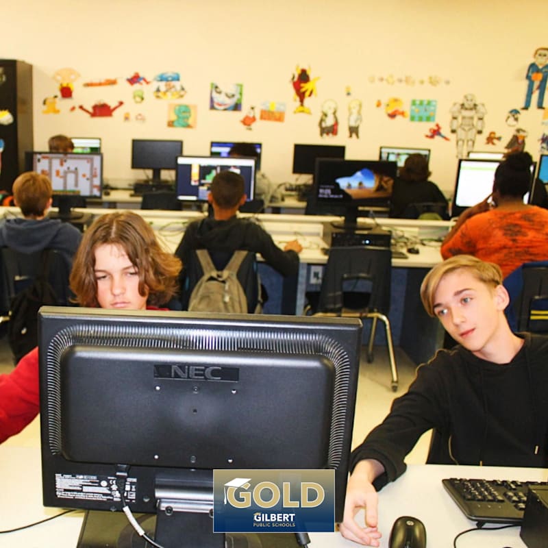Photo of Mesquite Junior High students in computer class.