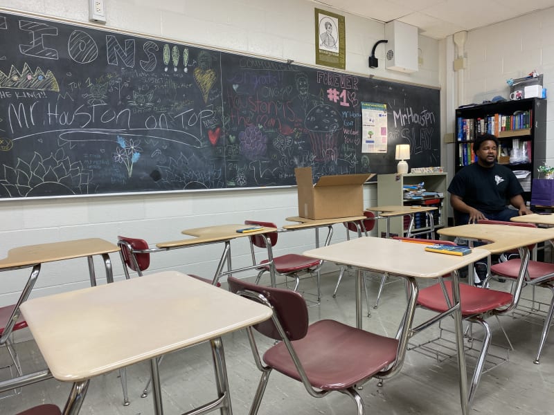 Harding High School — Classrooms