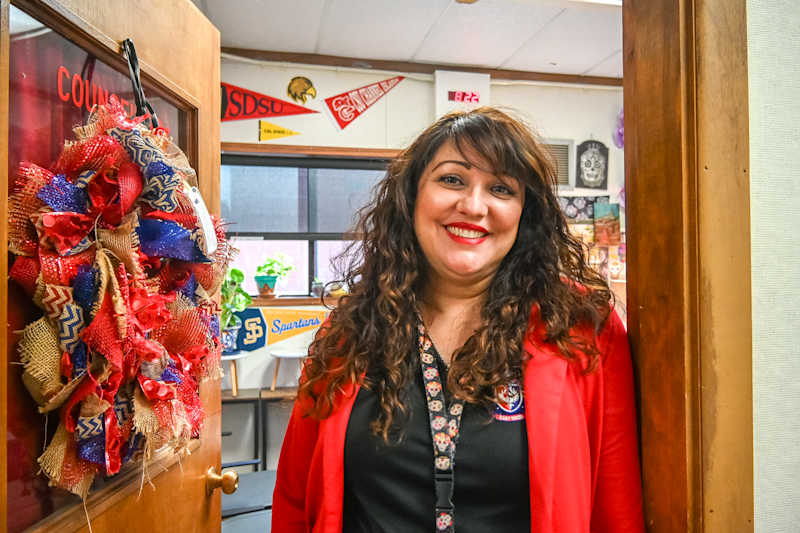 Manteca Unified Alumna Jessica Munoz Named School Counselor ...
