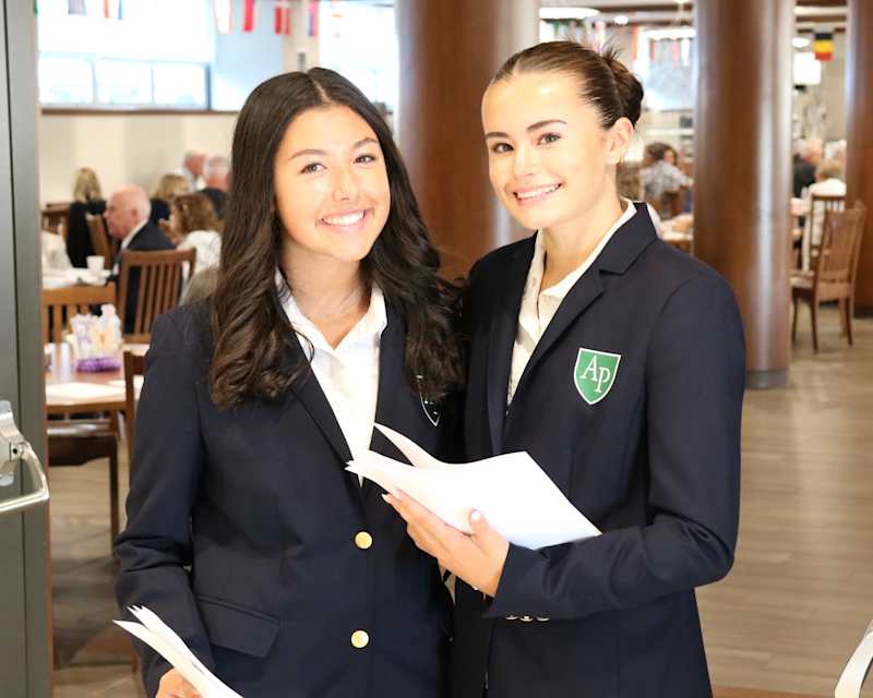 Students touring Austin Prep campus during AM @ AP