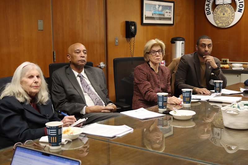 State visit meeting at the board of education.