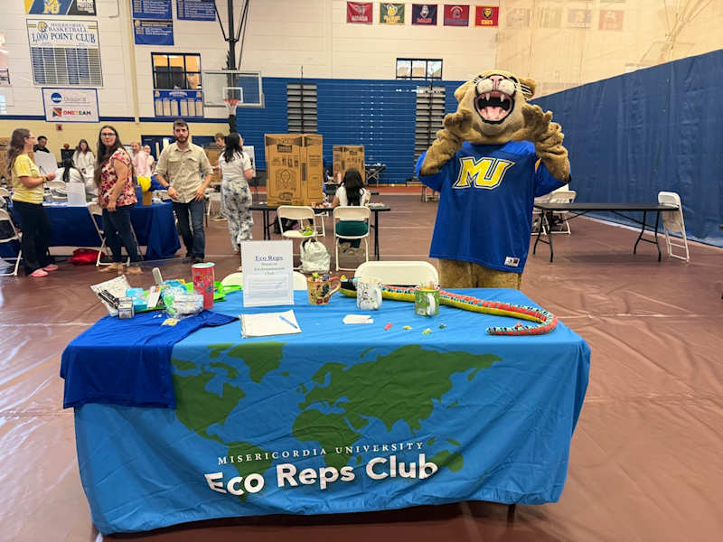 Misericordia University EcoReps Club student organization table