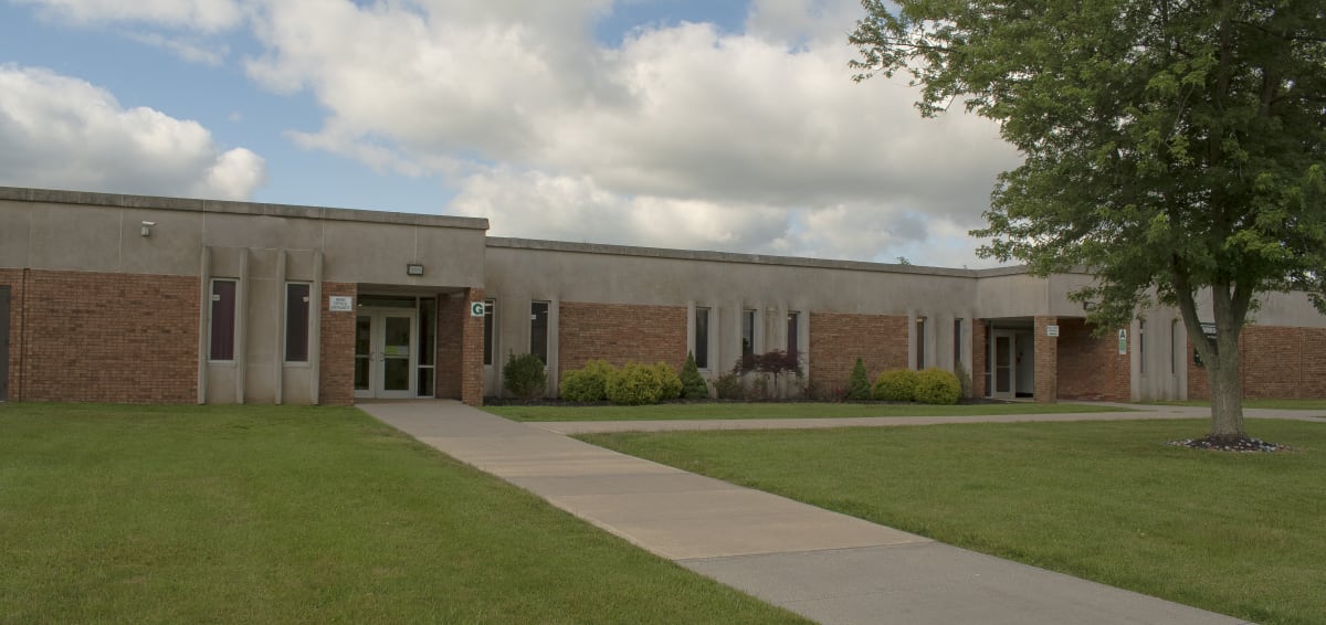 Chapman Elementary School exterior