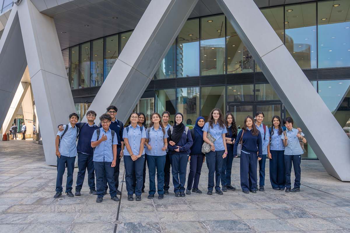 Students Participating in "Grow Your Money" Competition