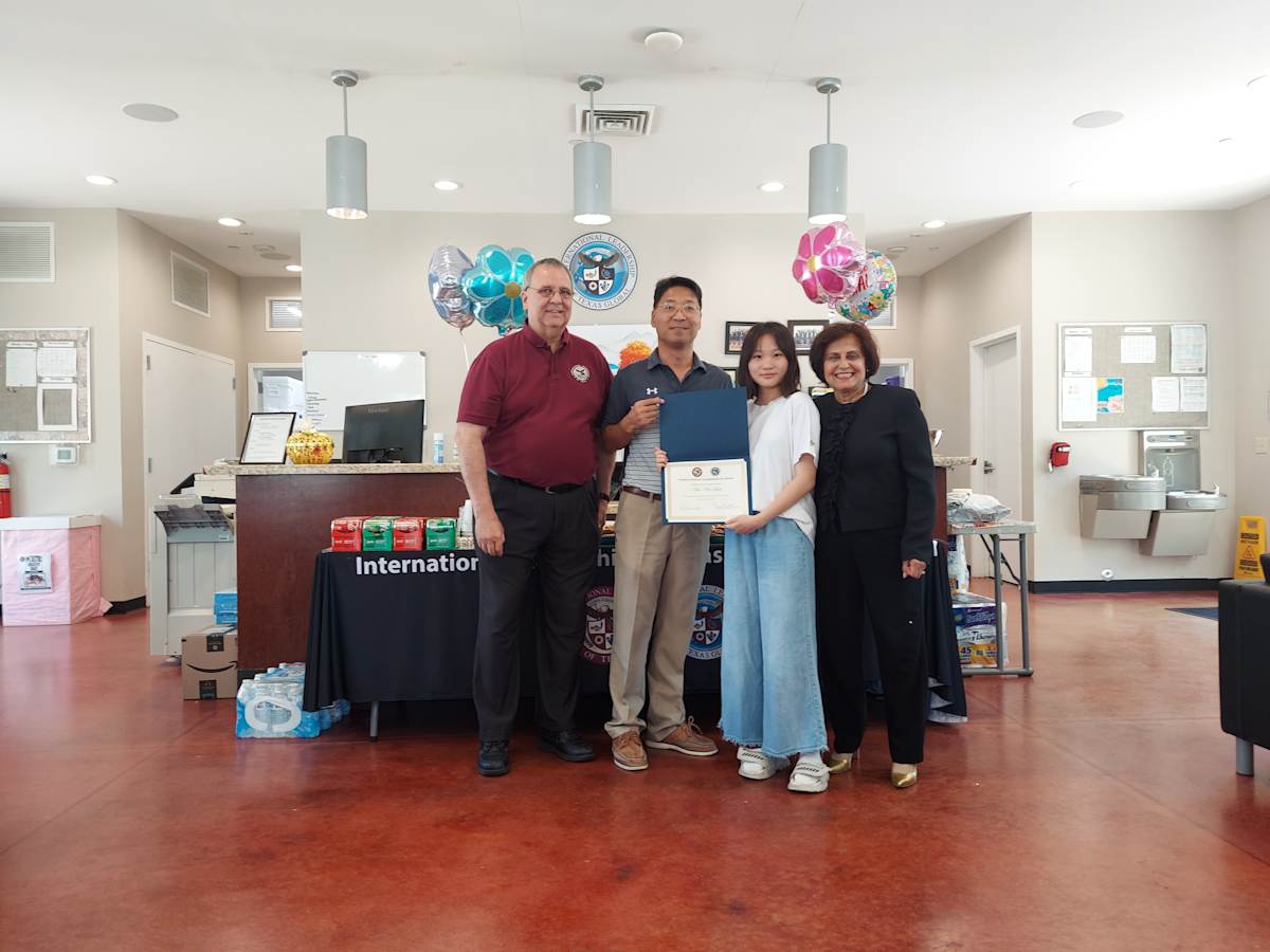 International students enjoying campus life at ILTexas Global