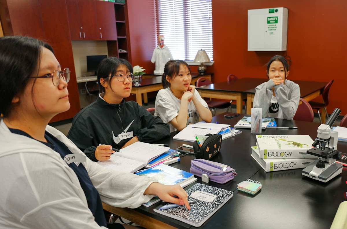 ILTexas Global students visiting the Dallas Museum of Art