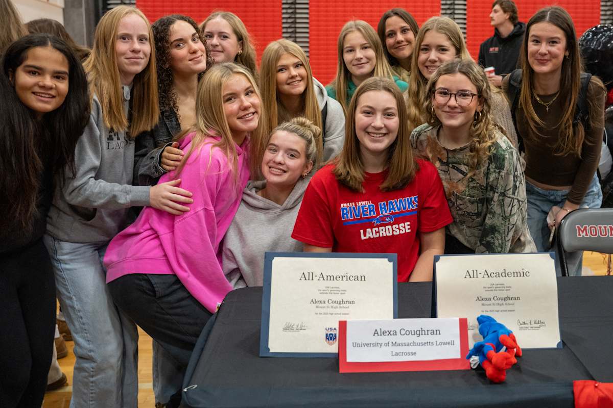 Alexa Coughran signing day