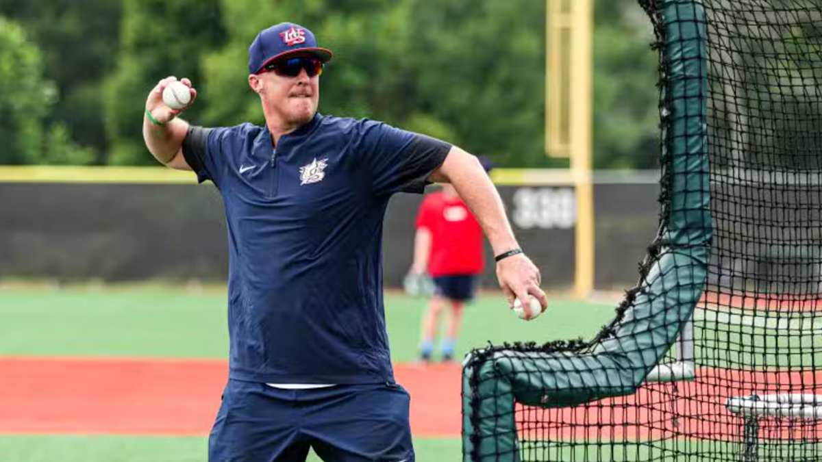 Jonathan JP Pollard '97 coaching with USA Baseball