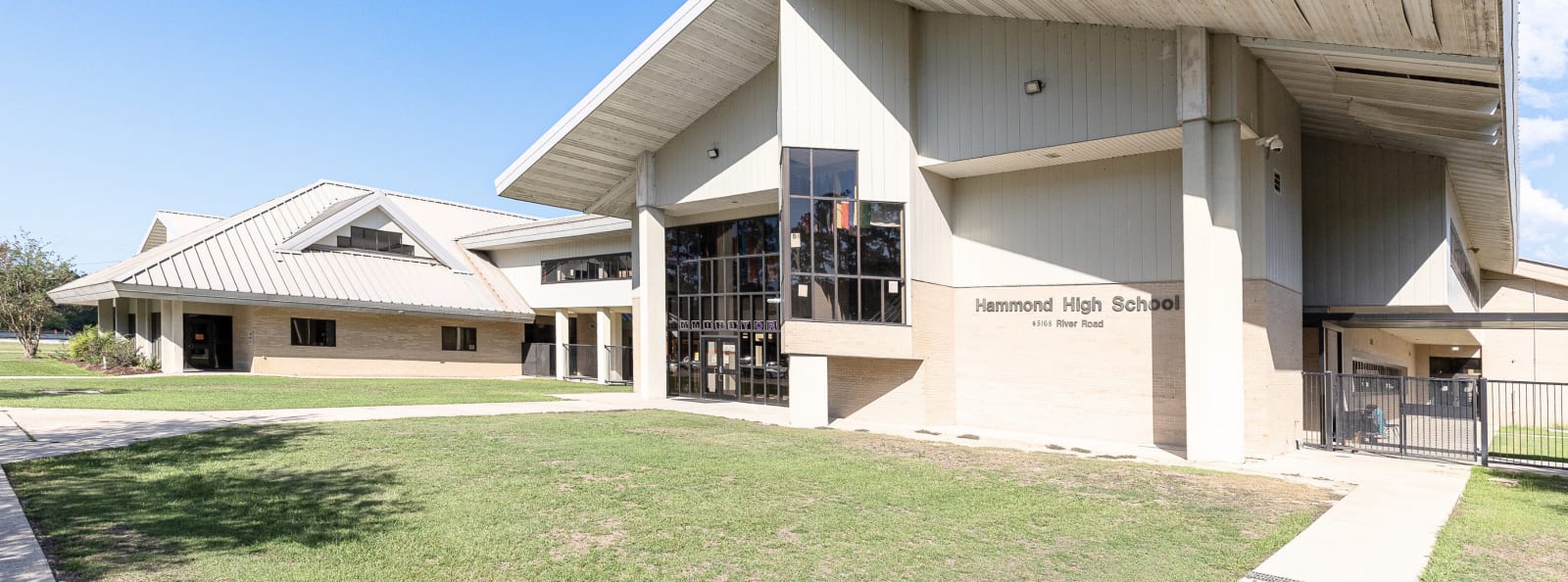Hammond High Magnet School — Campus